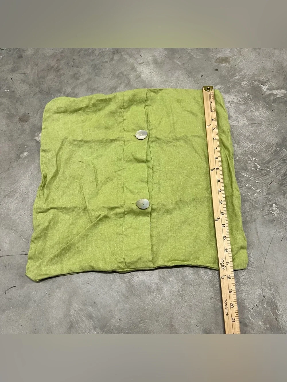 Pottery Barn Textured 100% Big Button Pillow Cover 18 X 18 -Lime Green
